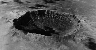 arizona’s-meteor-crater-gives-clues-to-past-armageddons-–-nature-world-news