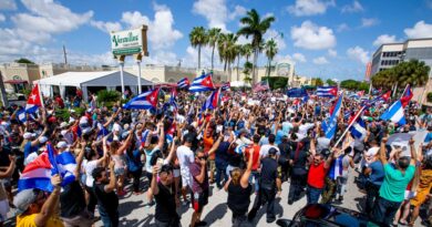versailles-cuban-restaurant-is-a-hub-for-protesters-in-miami,-but-why?-–-the-new-york-times