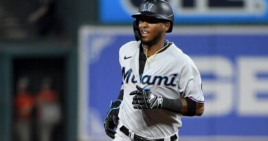 with-trade-deadline-looming,-marlins-prospect-lewin-diaz-gets-a-test-run-—-and-maybe-more-–-miami-herald