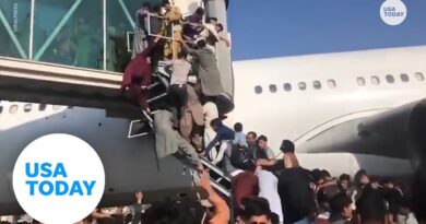 Afghans fled to airport after the Taliban took control of the capital | USA TODAY