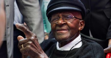 the-‘conscience-of-his-generation’:-desmond-tutu,-south-african-equality-activist,-dies-at-90-–-usa-today