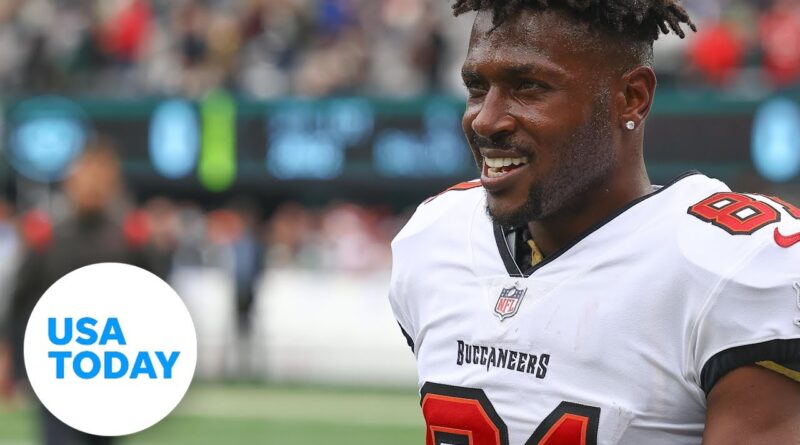 Antonio Brown makes abrupt mid-game exit from Buccaneers | USA TODAY