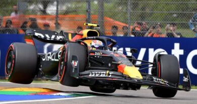 watch:-red-bull-rb18-formula-one-car-takes-1,283-km-road-trip-from-nyc-to-miami-–-ht-auto