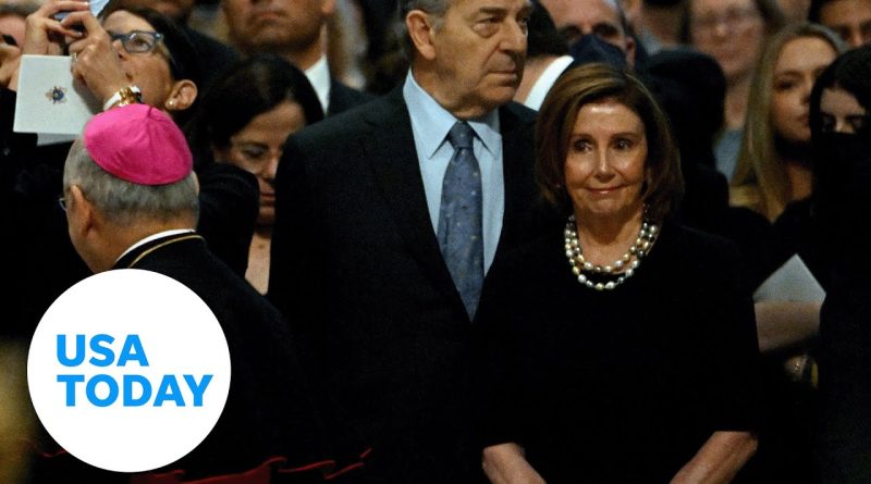 Pelosi received Communion during a papal Mass | USA TODAY