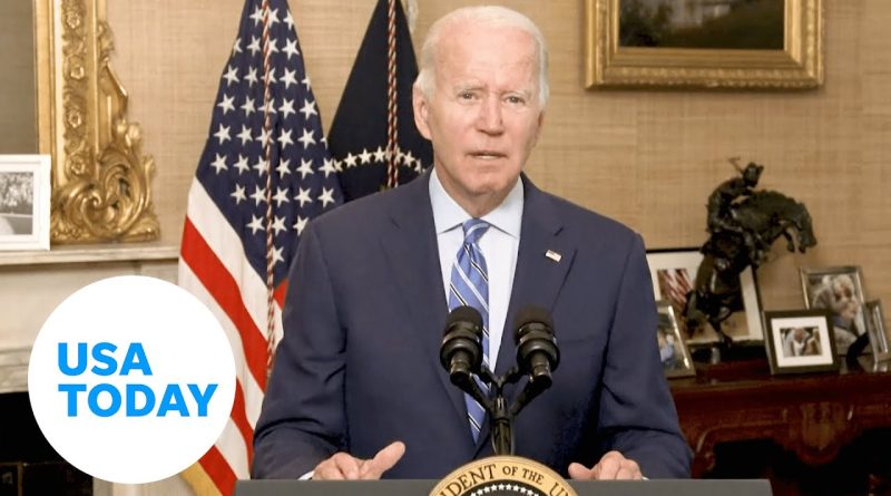 Biden slams Trump, honors Jan. 6 police officers who were 'brutalized' | USA TODAY